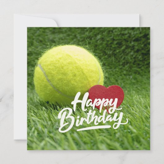 Tennis Birthday met bal en racket op groen Kaart (Voorkant)