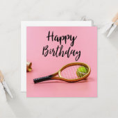 Tennis Birthday met bal en Racket op roze Kaart (Voorkant / Achterkant in situ)