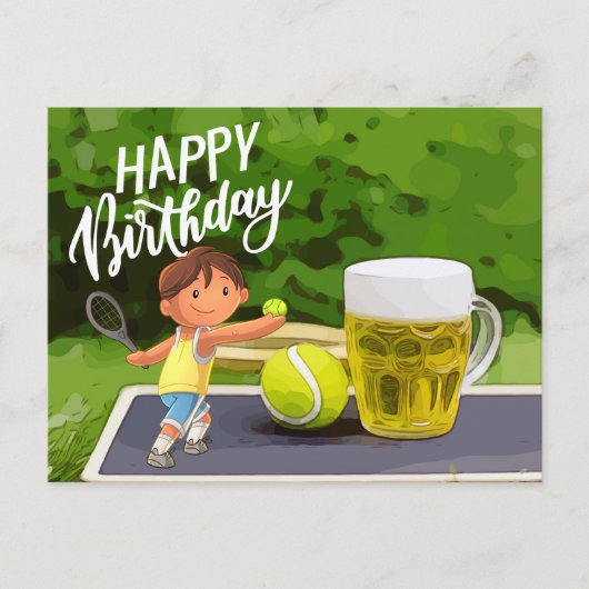 Tennis Birthday met bier- en kogelracket op groen Briefkaart (Voorkant)