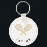 Tennis Chique Speler Gift Zwart en Goud Custom Sleutelhanger<br><div class="desc">De tennisspeler of fan in je leven zal dol zijn op deze gepersonaliseerde tennis thema zwart en goud sleutelhanger met gouden tennisrackets. Maakt een geweldig cadeau voor verjaardagen, de feestdagen, Moederdag of als feestgunsten. Onderdeel van een collectie van Parcel Studios. *Note: Het goud in dit product is faux. Geen echte...</div>