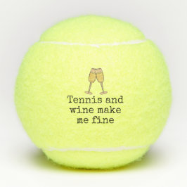Tennis en wijn maken me fijn met glas wijn tennisballen