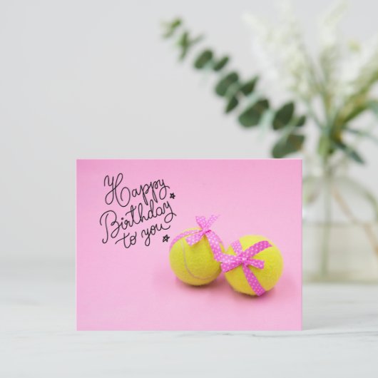 Tennis Gefeliciteerd met bal en racket roze Briefkaart (Staand voorkant)
