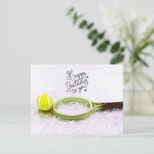 Tennis Happy Birthday met bal en racket Briefkaart (Staand voorkant)
