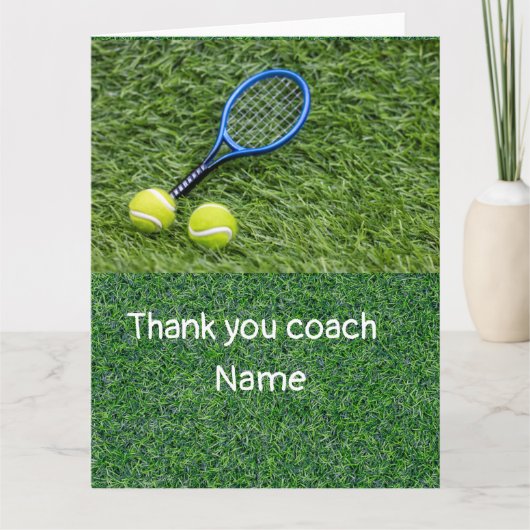 Tennis Hartelijk dank, coach met racket op groen Bedankkaart (Voorkant)