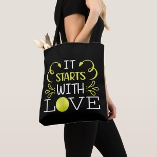 Tennis het begint met liefde voor tennisspeler tote bag