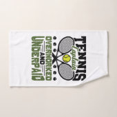 Tennis Kapitein Overwerkte en onderbetaald Handdoek (Handdoek)