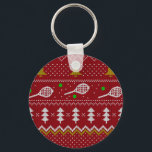 Tennis-kerstfeestzater met geventileerde patroonro sleutelhanger<br><div class="desc">Warm en lui ontwerp voor winterdagen en nachten,  met klassieke gekke,  lelijke kersttrui met tennisrackets en groene tennisballen,  gordels,  vuurbomen en sneeuwvlokken. Minimalistisch Xmas sweater patroonfestief ontwerp in lichtblauw en wit voor tennisspelers. Tennis kerstpatroontrui. Tennis Xmas-ontwerp. Scandi tennis kerstcadeaus. Scandinavische kerstpatronen voor tennis. Tennis-kerstcadeaus</div>