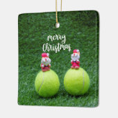 Tennis Merry Kerstmis met kerstman op groen Keramisch Ornament (Links)
