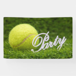 Tennis met bal op groen gras spandoek