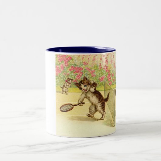 Tennis  Mok (Center)