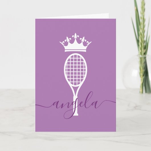 Tennis Player Queen of Court Paarse Birthday Kaart (Voorkant)