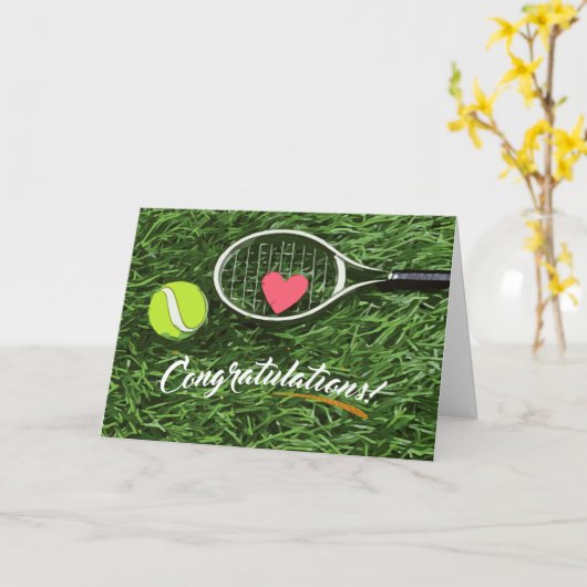 Tennis racket en bal met liefdesfelicitaties kaart (Gele Bloem)