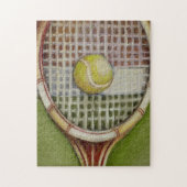 Tennis Racket met Ball Laying over Court Legpuzzel (Verticaal)