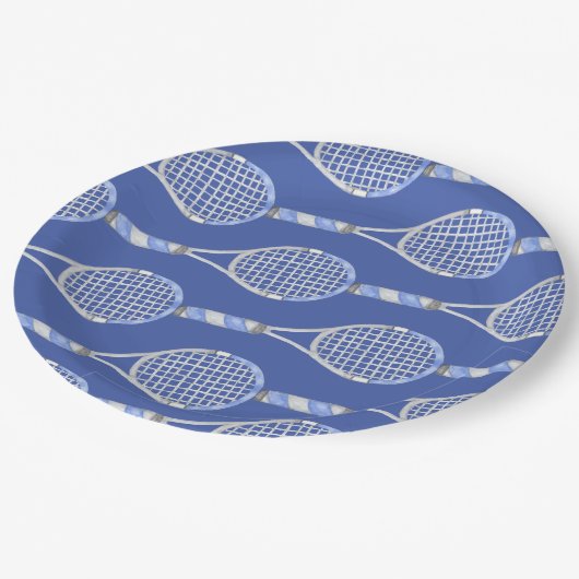 Tennis racket op blauwe achtergrond papieren bordje (Gekanteld)