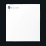 Tennis Theme Sport Monogramnaam Notitieblok<br><div class="desc">Enkelvoudige tennisspelers en dubbelgangers zullen van deze tennis-thema houden. Het moderne ontwerp van de het pictogramstijl van de logo met rekwand en een bal. Voeg jouw naam toe aan creëer van een aangepast ontwerp. Ook geweldig voor de coach! Perfecte school of kantoor accessoire voor hen die graag tennis spelen.</div>