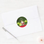 Tennis Vrolijk Kerstfeest met tennisbal en Kerstma Ronde Sticker (Envelop)