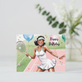 Tennis Woman Player met Happy Birthday-woord Briefkaart (Staand voorkant)