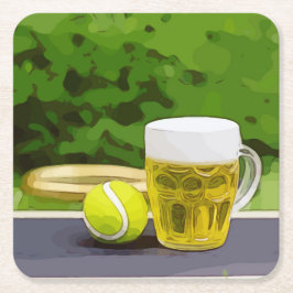 Tennisbal en glas bier waterverf op groen kartonnen onderzetters