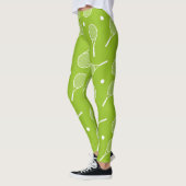 Tennisbal en racket op groen leggings (Links)