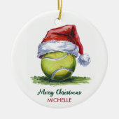 Tennisbal met kerstmuts Aangepaste Kerstmis Keramisch Ornament (Voorkant)