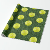 Tennisbal op groen gras cadeaupapier (Uitgerold)