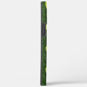 Tennisbal op groen gras Case-Mate iPhone case (Achterkant / Rechts)