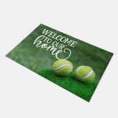 Tennisbal op groen gras welkom deurmat (Schuin)