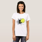 tennisbal scheurt door t-shirt (Voorkant volledig)