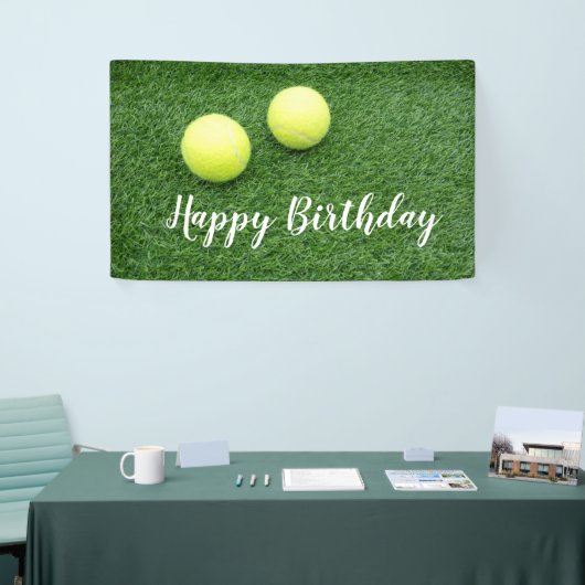 Tennisballen op groen gras spandoek (Beurs)
