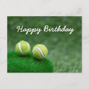 Tennisballen staan op een groene verjaardagskaart briefkaart