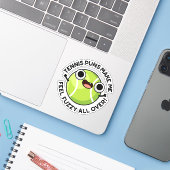Tennispuns geven me overal een wazig gevoel sticker (Laptop met iPhone)