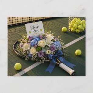 Tennisracket en bloemen op het veld briefkaart
