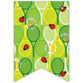tennisrackets met ladyvogels vlaggetjes (Eerste vlag)