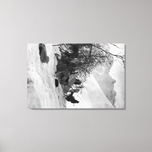 Tent en bezittingen van Explorer op Camp Site Canvas Afdruk (Voorkant)