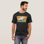 Tent Motorhome Mountains Campfire Camping T-shirt (Voorkant volledig)