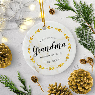 Ter nagedachtenis aan oma gouden krans herdenking keramisch ornament