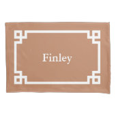 Terra Cotta Griekse Sleutel Monogram Standaard Kussensloop (Voorkant)