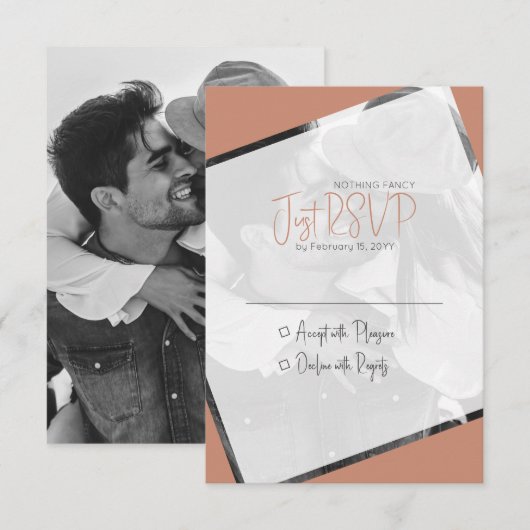 Terra Cotta Minimalistische Casual bruiloft RSVP Kaartje (Voorkant / Achterkant)
