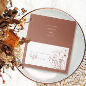 Terracotta achtergrond Witte Wildflower Monogram Plaatskaartje