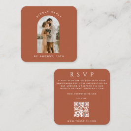Terracotta Arch Couple Photo QR Code Weddenschap R Informatiekaartje
