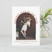 Terracotta Arch Foto Verloving Aankondiging (Staand voorkant)