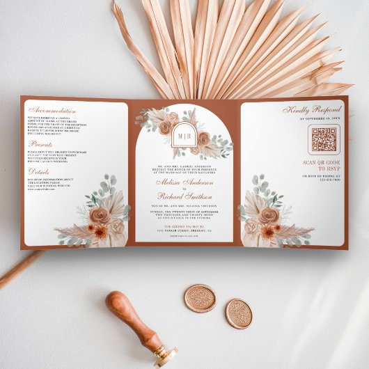 Terracotta Bloem Boho Pampas QR Code Bruiloft Drieluik Uitnodiging