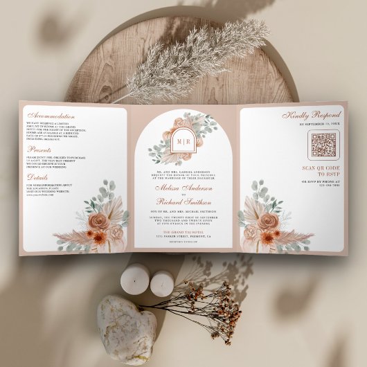 Terracotta Bloem Boho Pampas QR Code Bruiloft Drieluik Uitnodiging