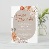 Terracotta Bloemen Thanksgiving Diner Uitnodiging (Staand voorkant)