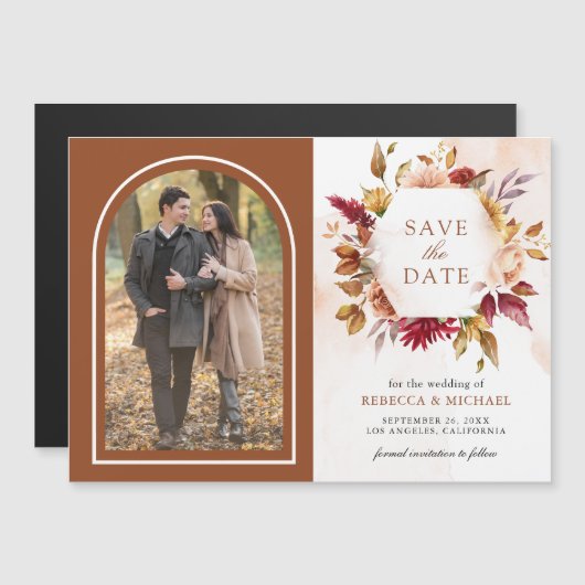 Terracotta Bloemen Trouwfoto Sla de datum op Magnetische Uitnodiging (Voorkant / Achterkant)