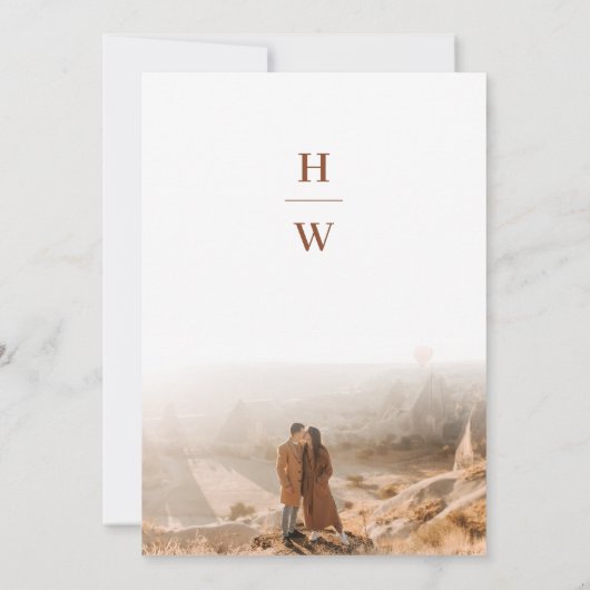 Terracotta Boho Botanische Monogram Foto Bruiloft Kaart (Achterkant)