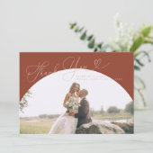 Terracotta Boog Huwelijk Dank u Script Bedankkaart (Staand voorkant)