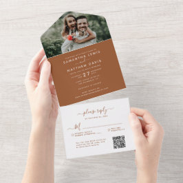 Terracotta bruiloft met optie om te reageren QR-co All In One Uitnodiging