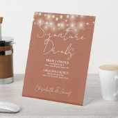 Terracotta Chic String Lights Signature Drinken Reclamebord Met Voetstuk (Insitu)