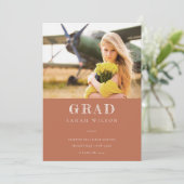 Terracotta Clean Minimal Clean Photo Afstuderen Kaart (Staand voorkant)